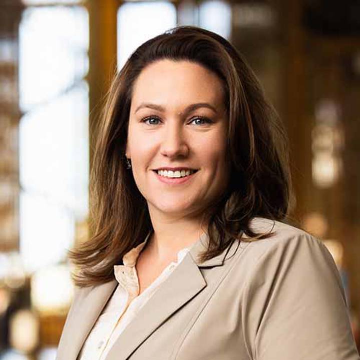 Dionne Toenbreker