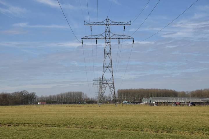 Hoogspanningsmast