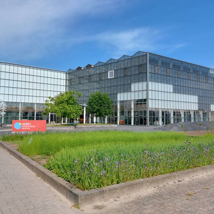 Gebouw Dronten incl uitbouw