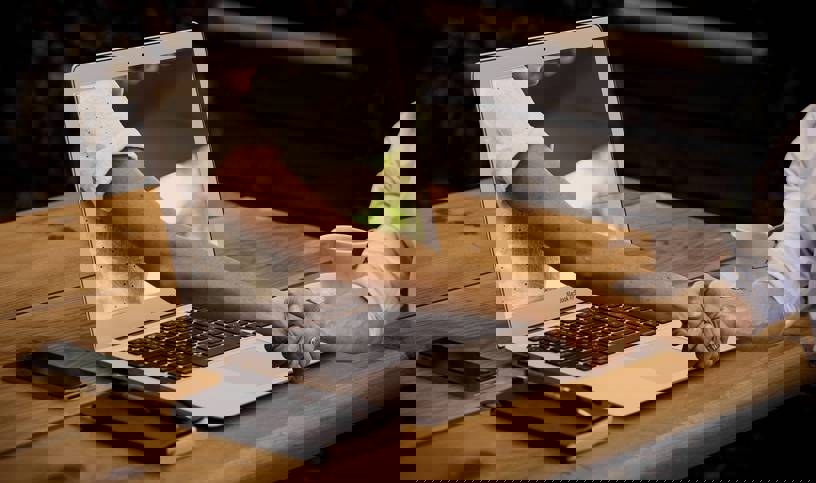 Handschudden computer