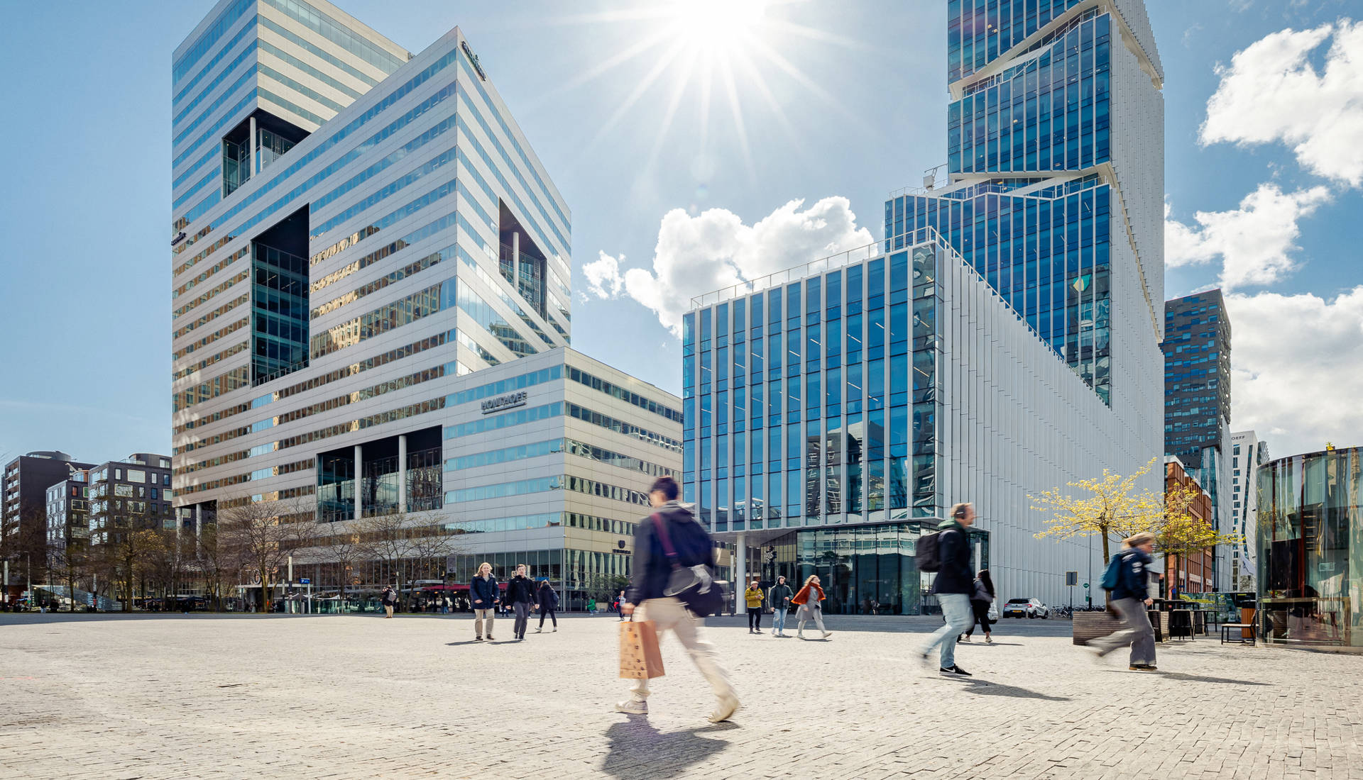 20240422 NVM Zuidas Joniisraeli 003 ER5 2617 HDR