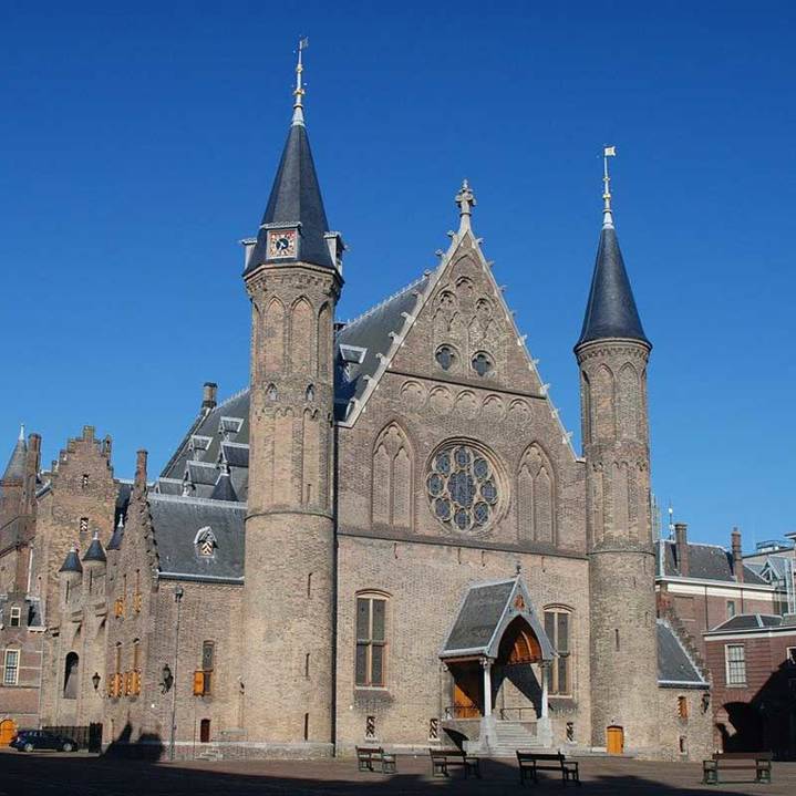 Binnenhof 5